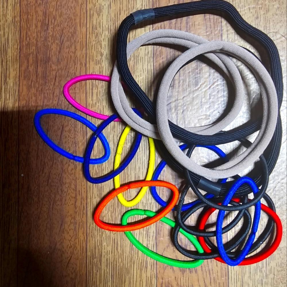 Scunci Hair Ties